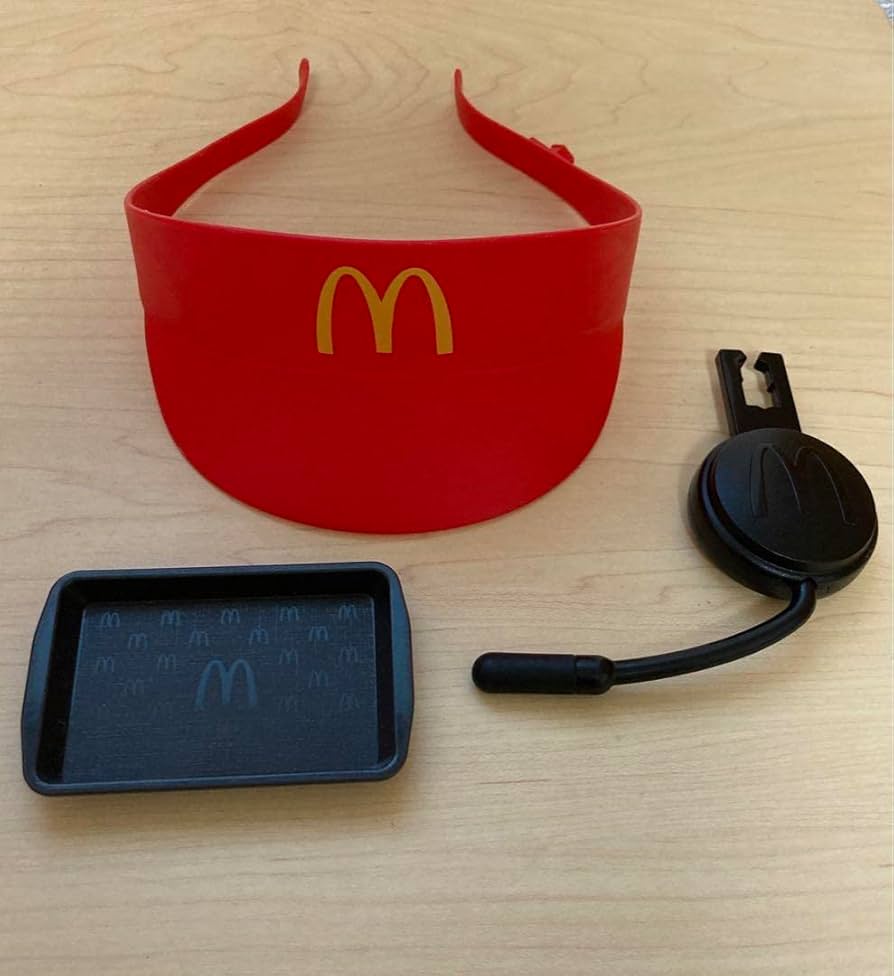 Amazon | なりきりマクドナルド クルーサンバイザー 赤 ハッピーセット